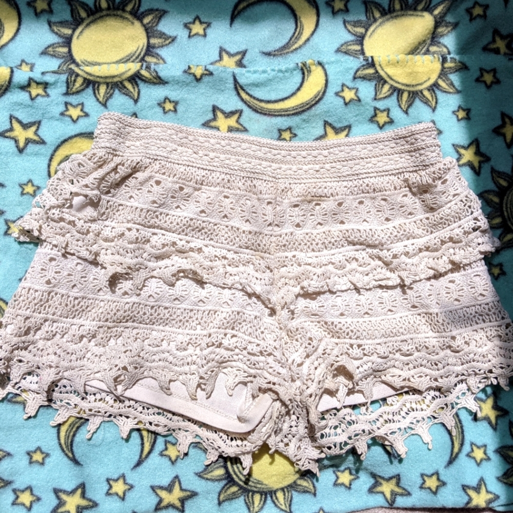 Embroidered Ivory Tiered High-Waist Skirt Shorts s